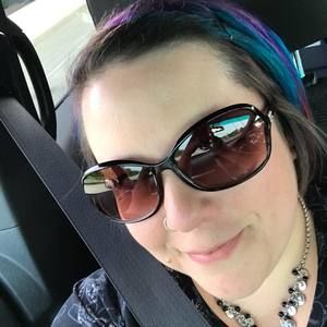 Meet your Posher, Carrie